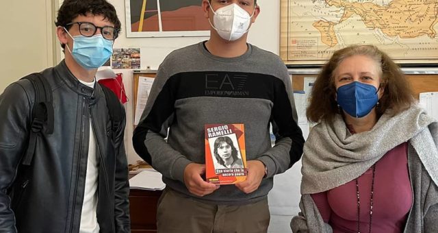 Torino: libro di Sergio donato a biblioteche scolastica e universitaria